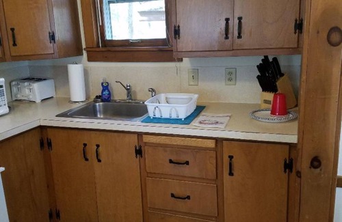 Lake George Cottage | Housekeeping Cottage - near Lake George & Adirondacks