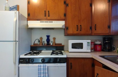 Lake George Cottage | Housekeeping Cottage - near Lake George & Adirondacks