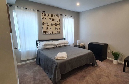 Olde Towne East Apartment | Housepitality - The Red Brick Inn - Luxury