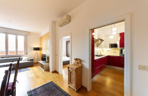 Historic Center Apartment | HouSmart Sant'Isaia 67-2