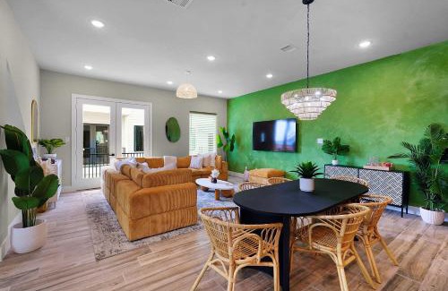 Greater Heights House | Houston Heights Boho Getaway Near Downtown