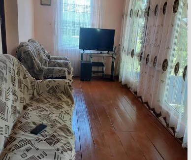 Kaputan House | Hovk Guesthouse
