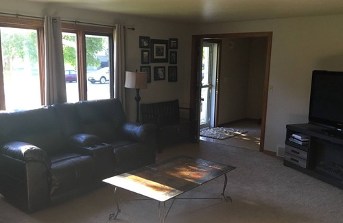 Howard House | Howard/Green Bay Home