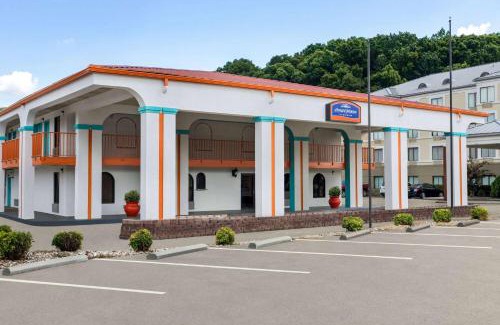Lookout Valley Neighborhood Association Hotel | Howard Johnson by Wyndham Chattanooga Lookout Mountain I-24