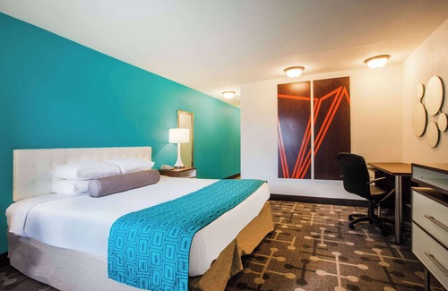 Grenloch Hotel | Howard Johnson by Wyndham Blackwood Near Philadelphia