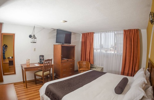 Historic Centre Hotel | Howard Johnson Calle Real Morelia