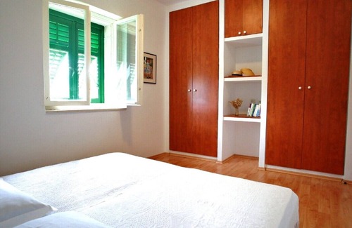 Sutivan Villa | Beautiful Dalmatian style villa with magnificent garden