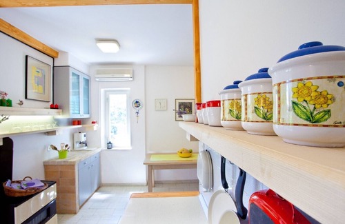 Sutivan Villa | Beautiful Dalmatian style villa with magnificent garden