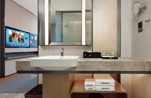 Bao'an Hotel | Huanpeng by Hilton Shenzhen BaoanAirport