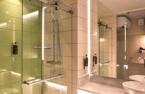 West End Hotel | Hub By Premier Inn Edinburgh Haymarket