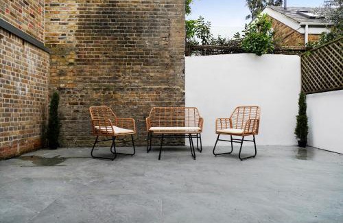 Little Venice Apartment | Hububb Little Venice