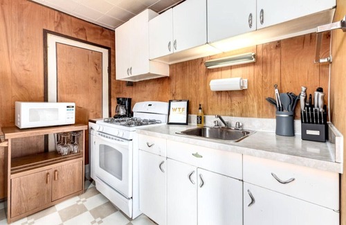 Harvie Heights Apartment | Huckleberry Lodge Mountain Getaway Near Banff!