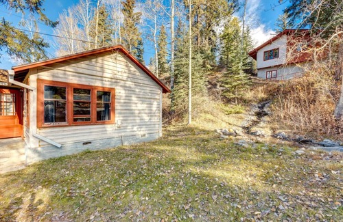 Harvie Heights Apartment | Huckleberry Lodge Mountain Getaway Near Banff!