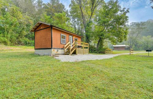 Beattyville Apartment | Hudsons Hideaway Cabin on Creek in Beattyville!