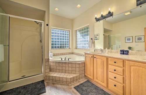 Bellaire House | Huge Bellaire Home on Cedar River Golf Course