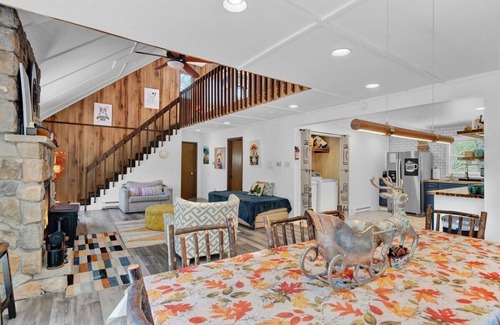 Lake Harmony Estates House | Huge Hot Tub - Game Room
