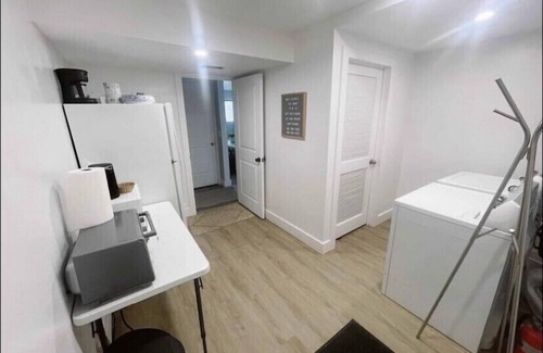 Murray House | HUGE mother in law apartment in PRIME location