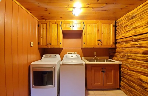 Lake George House | Huge Rustic Lake George Area Log Home - Indoor hot tub & Sauna, Pool, 5BR 3BA