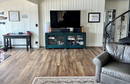 Baldwin Cottage | Huge sandy beach with amazing lake view directly on Big Star Lake!