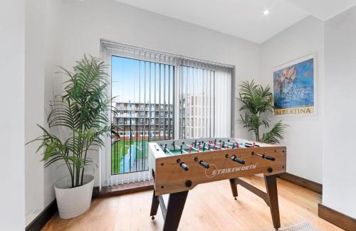 Hoxton Apartment | Huge Shoreditch Apartment- Private Roof Terrace