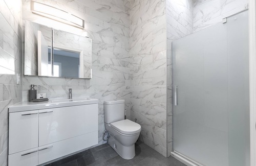 Hoboken Apartment | Huge Stylish 3 BR Loft Cobblestone St Next to NYC