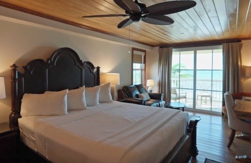 Marathon Hotel | Humidor House Suite at Grassy Flats