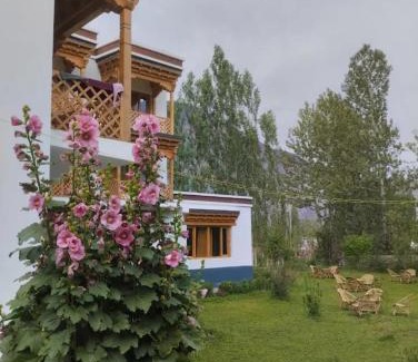 Hunder Hotel | hunder residency