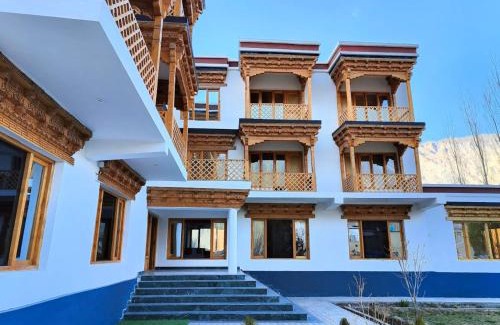 Hunder Hotel | hunder residency