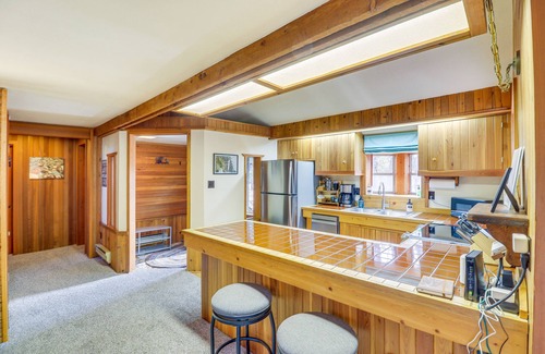 Whitefish Cabin | Hungry Horse Cabin w/Gas Grill, Near Glacier!
