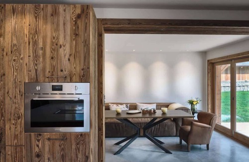 Morzine Ski Chalet | Hunter Chalets - The Old Macaroni