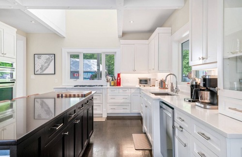 Washago House | Hunter`s Bay Lake House, Kahshe Lake