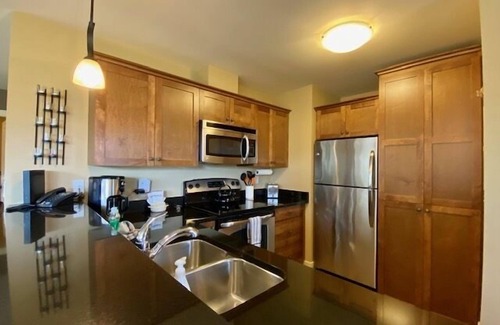 Golden Condo | Hunter's Hideaway: 1 bedroom top level, cozy mountain condo