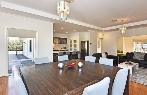 Nulkaba House | Hunter Winery Hideaway with Pool & Games Room