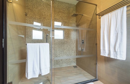 Bungoma Hotel | HUNTERS PARADISE TUUTI