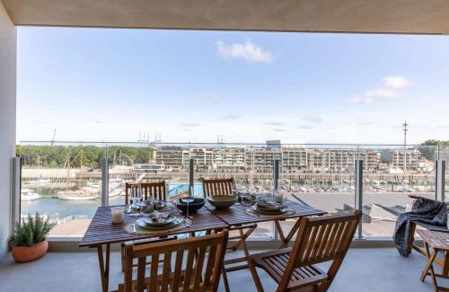 Zeebrugge Apartment | Huswell - Lovely new apartment at the harbor + parking