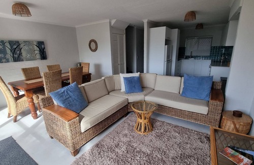 The Entrance North Apartment | Hutton Road - Beach Access - Unit 9