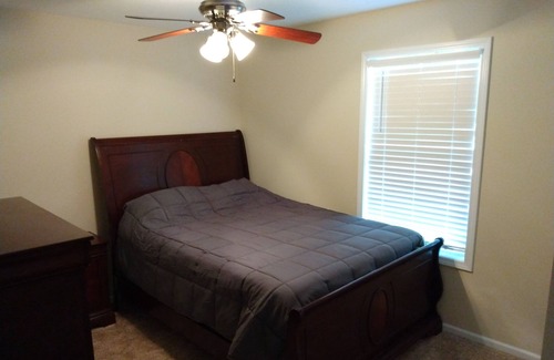 Steelville House | Huzzah, Courtois, and Meramec Rivers ! Bike Park! New House! Cell Reception!