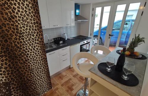 Krizna luka Apartment | Hvar Zen Apartment II w/ free parking