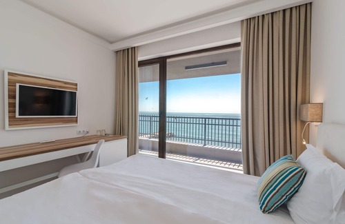 Golden Sands Hotel | HVD Nympha