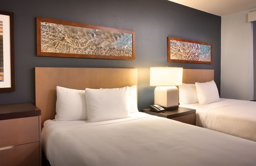 Anaheim Resort Hotel | Hyatt House at Anaheim Resort/Convention Center