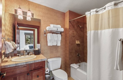 Historic District Resort | Hyatt Main Street Station Two-bedroom, two bath. Oct 18-25. Sleeps Six.