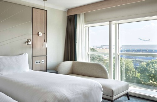 Heathrow Villages Hotel | Hyatt Place London Heathrow Airport