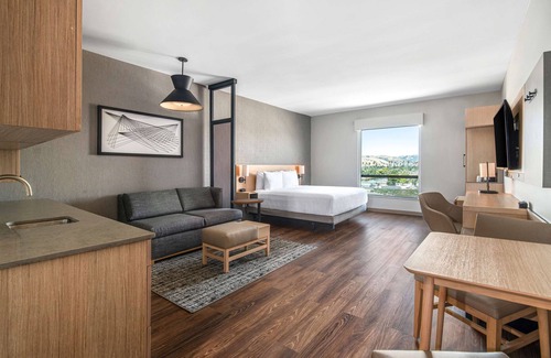 Newark Hotel | Hyatt Place Newark/Silicon Valley
