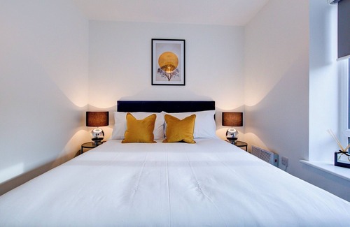 Lavender Fields Apartment | Hybrid Resi - Mitcham |3 Bed Apartment