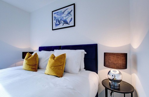Lavender Fields Apartment | Hybrid Resi - Mitcham |3 Bed Apartment