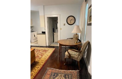 Chillicothe Apartment | Hydrangea Suite