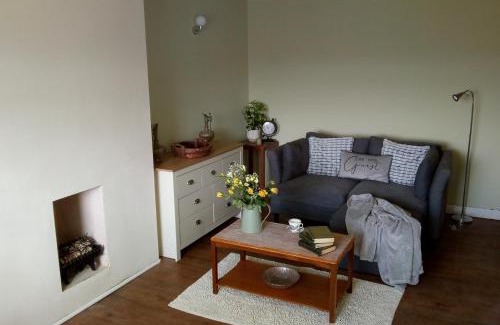 Caernarfon House | Hyfrydle Heights
