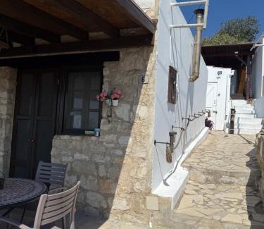 Pissouri House | 'I Folia' Village house with roof garden and terrace