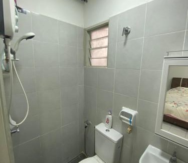Batu Arang Apartment | i-Idaman Kota Puteri Homestay