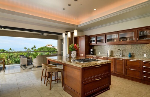Wailea Villa | I.P.M PRESENTS: HOOLEI 81-3. NEW REMODEL + VIEW. FLEXIBLE CANCELATION POLICY